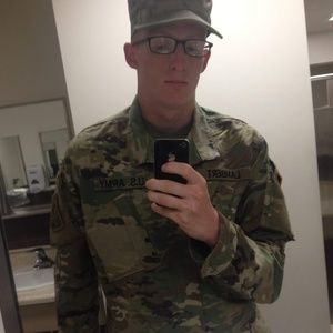 Meet your Posher, Isaac